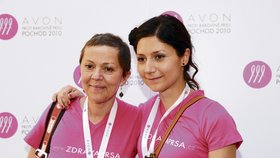 Maminka Lenka (vlevo) s dcerou Marthou