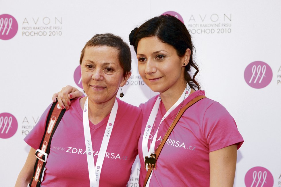 Maminka Lenka (vlevo) s dcerou Marthou
