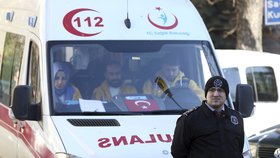 V Istanbulu ozbrojený pacient hrozil sebevraždou