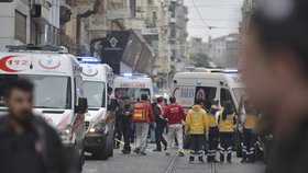 Turecko: V Istanbulu se na pěší zóně odpálil sebevražedný atentátník.