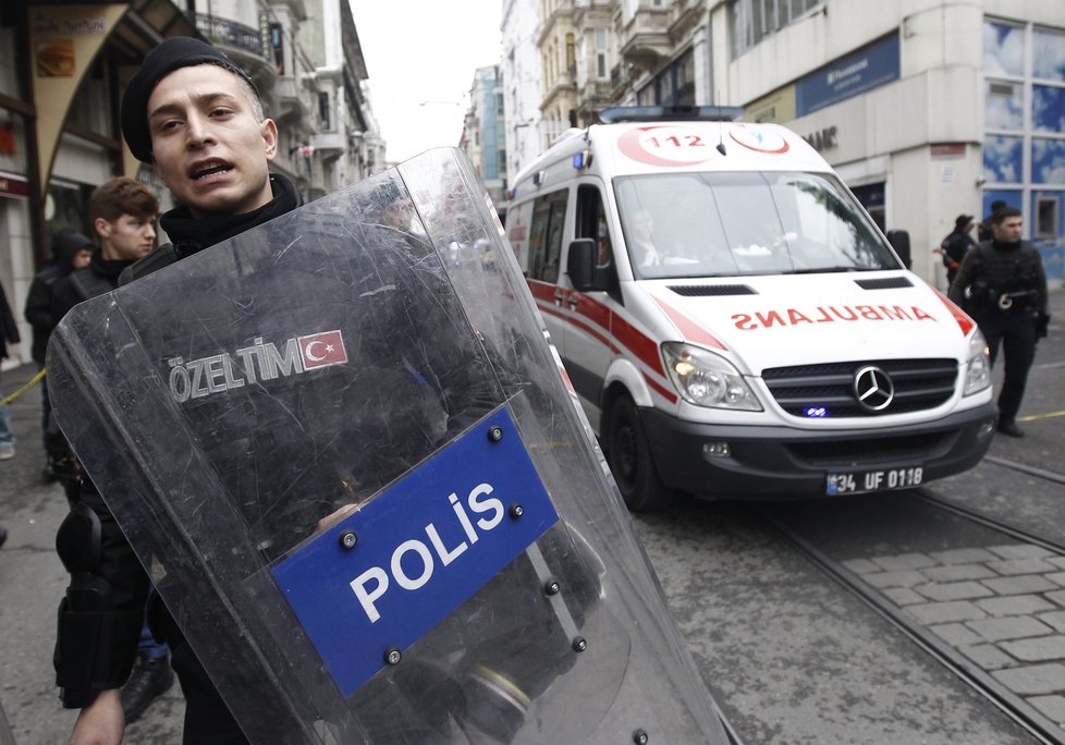 Atentátník se odpálil na turistické tepně v Istanbulu.