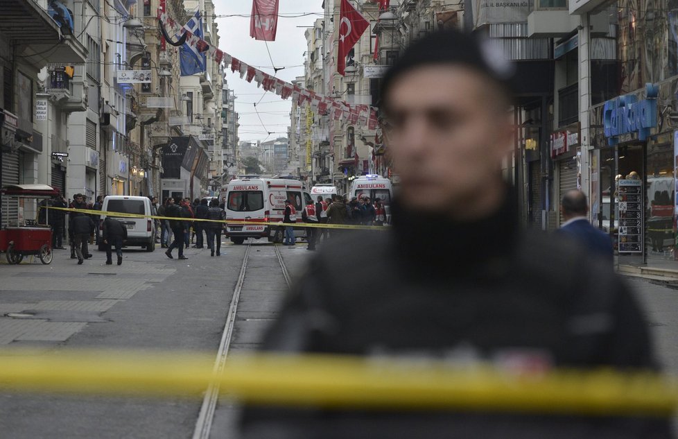 Atentátník se odpálil na turistické tepně v Istanbulu.