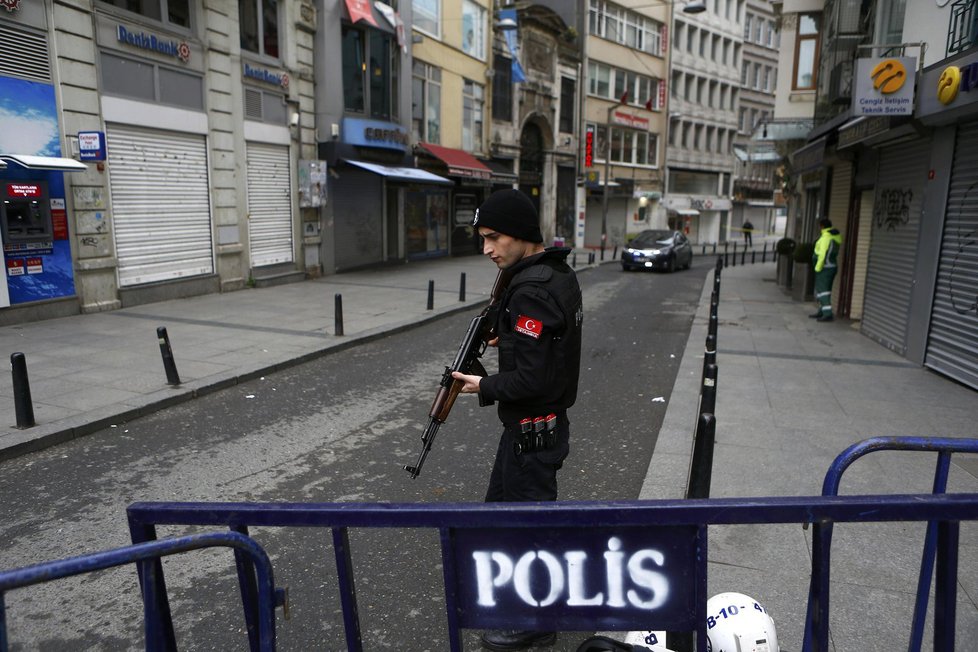 Turecko: Istanbul po útoku zažívá policejní manévry.