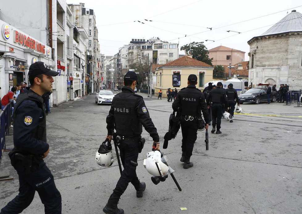 Turecko: Istanbul po útoku zažívá policejní manévry.