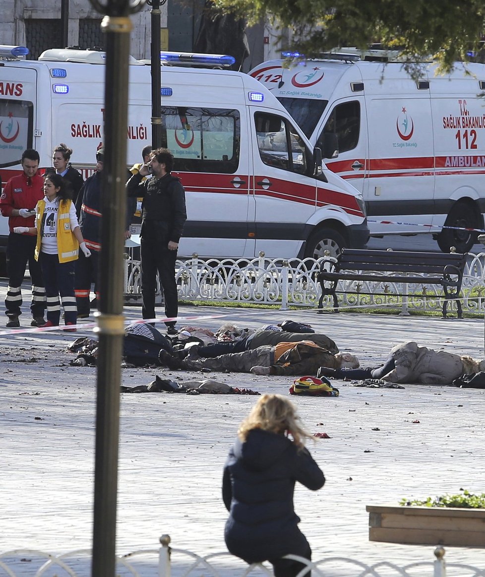 Nejméně 10 mrtvých si vyžádala exploze v historickém centru Istanbulu.