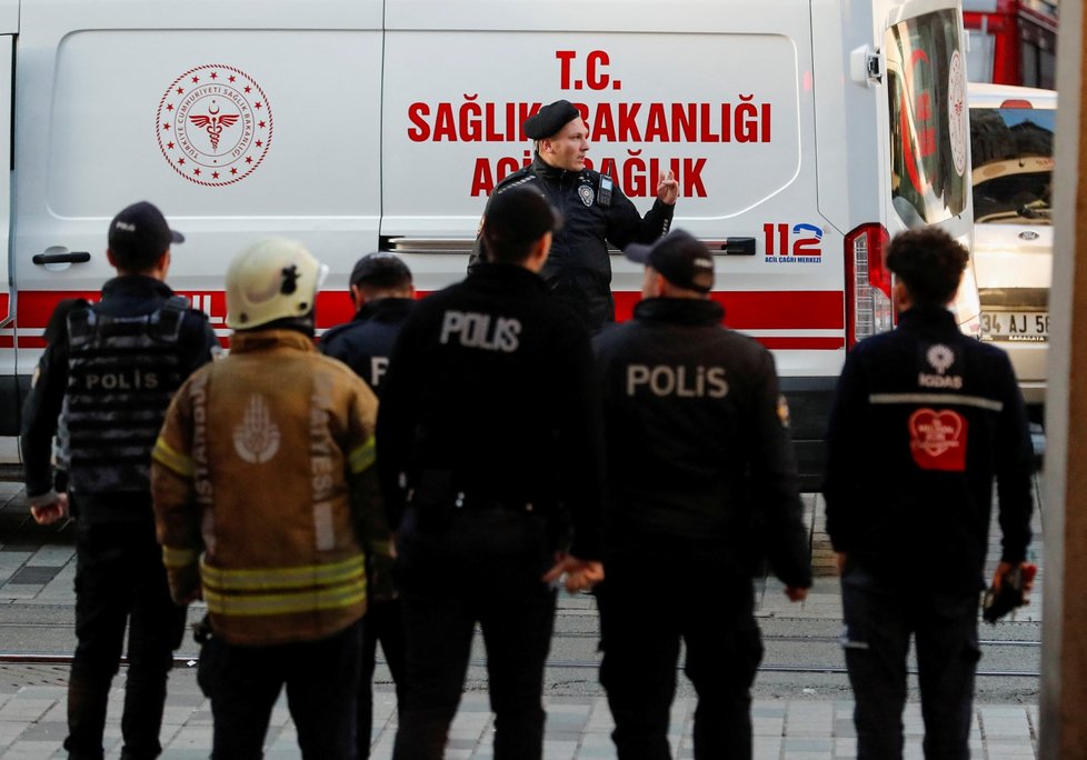 Exploze v centru Istanbulu (13. 11. 2022)