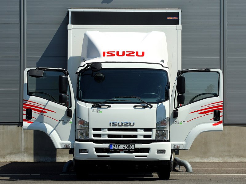 Isuzu