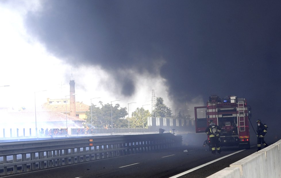Exploze nedaleko letiště v italské Boloni zanechala jednoho mrtvého a 55 zraněných
