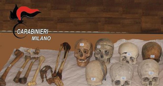 Italové prodávali kusy těl z Česka: Nakoupili je za pár šupů a prodávali draze sběratelům