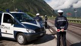 Falešní policisté řádili na italské dálnici. Pokutovali cizince za vysokou rychlost