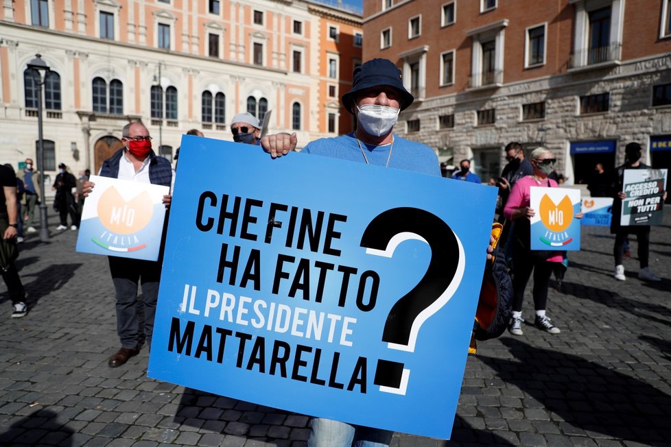 Italové protestovali proti opatřením, ta se dále zpřísní (25. 10. 2020)