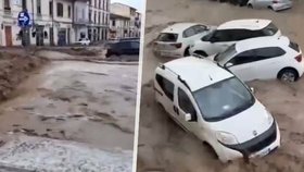 Severní Itálie hlásí záplavy a sesuvy půdy, Florencie a Pisa vydaly varování