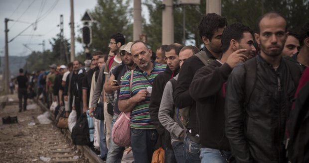 Evropou jde vlna 5000 migrantů. Do Česka dorazí tento týden, už je v Maďarsku