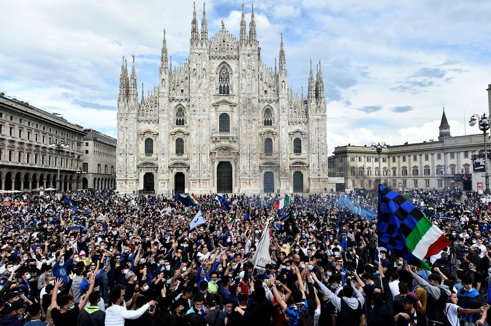 Koronavirus v Itálii: Oslavy titulu Inter Milán pandemii navzdory (2. 5. 2021)