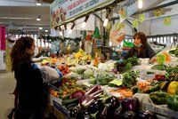 „Už nemáme peníze!“ Italové jsou na pokraji sil, pomoct mají potravinové lístky