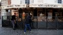 Trhovci na římském náměstí Campo de Fiori neotevřeli, restaurace zavírají
