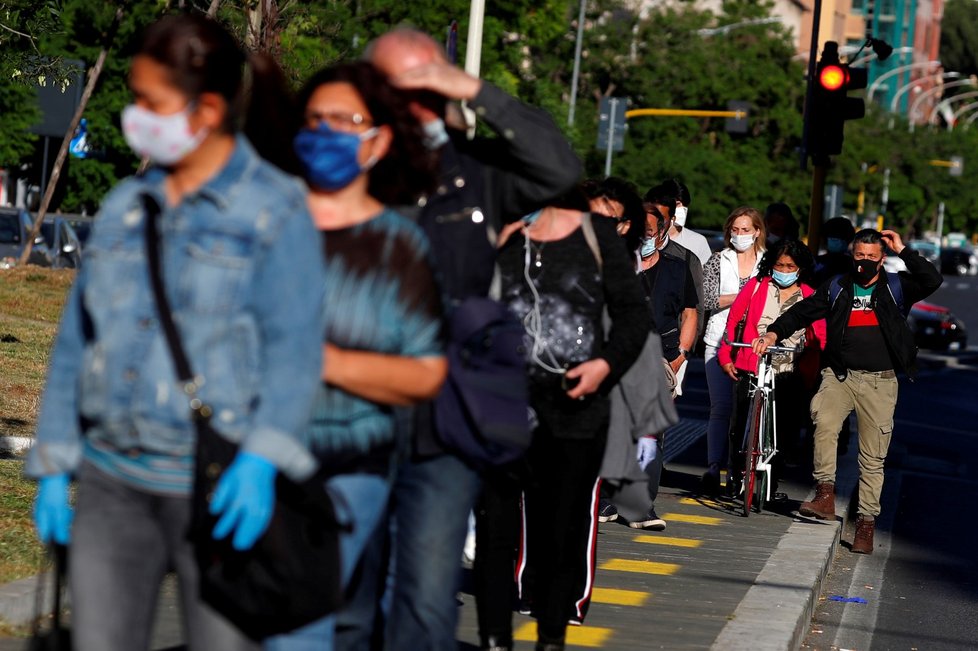 Život v Itálii se po karanténě nařízené kvůli koronaviru vrací do normálu