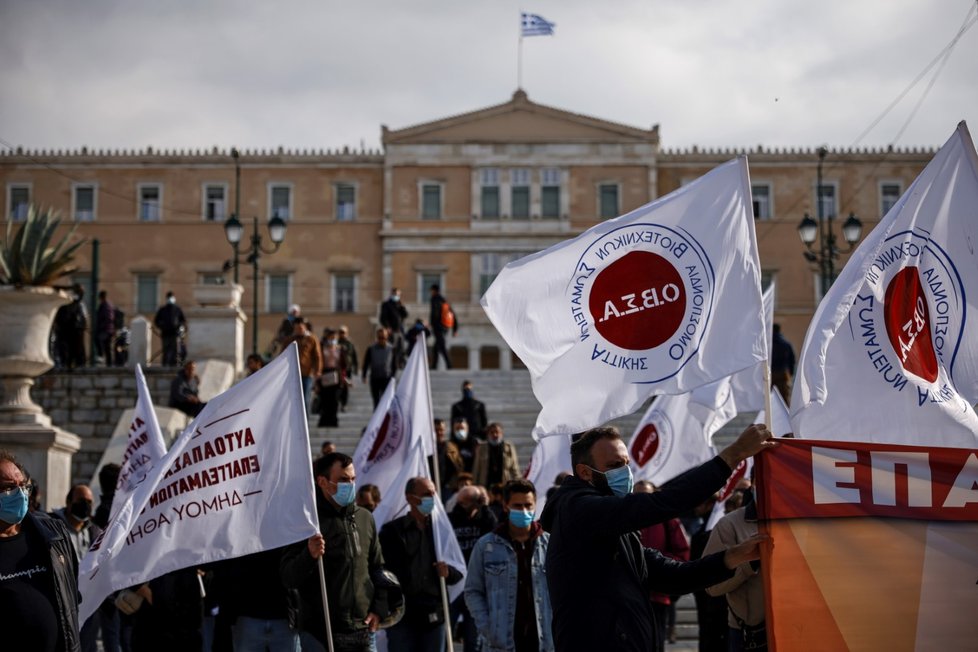 Protesty proti opatřením v Athénách