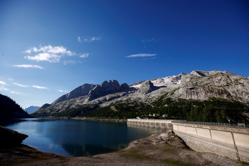 Pohled na italský masiv Marmolada