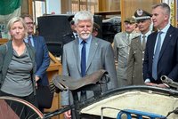Milovník motorek Petr Pavel: V Itálii obdivoval unikát, chce ho i v Česku