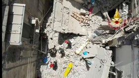 U Neapole se zřítila část budovy (16. 7. 2023)