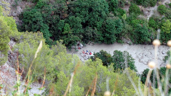 Nejméně deset turistů zahynulo v národním parku na jihu Itálie