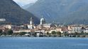 Půvabné město Verbania i italském kraji Piemont. 