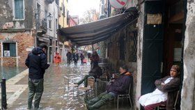 Vydatné deště zaplavily skoro polovinu historického centra Benátek. (12.11.2019)