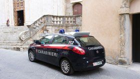 Italská policie odhalila obří podvod se šrotem za miliardy: Stopy vedou do Česka!