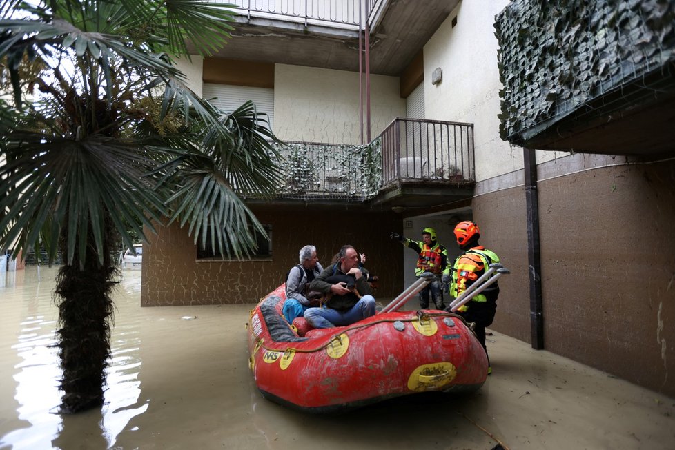 Ničivé povodně v italském regionu Emilia Romagna. (18.5.2023)