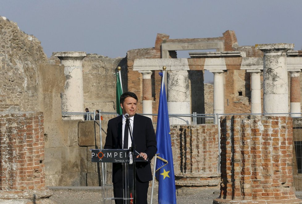 Italský premiér Renzi v Pompejích oficiálně zpřístupnil dalších šest původních římských domů.