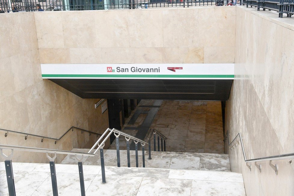 Stanice byla slavnostně otevřena 12. května 2018