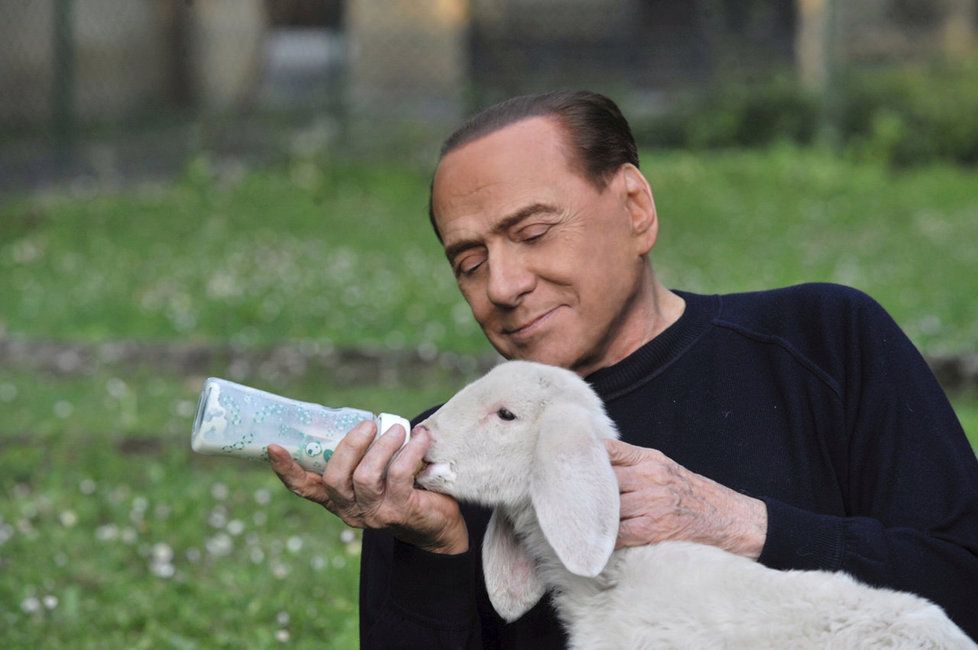 Bývalý italský premiér Silvio Berlusconi se dal na záchranu zvířat