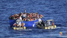 Loď s migranty z Afriky (ilustrační foto)