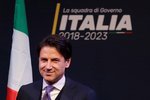 Italským premiérem patrně bude 54letý Giuseppe Conte, relativně neznámý profesor správního práva bez zkušeností s politikou (21.5.2018).