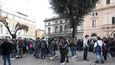 V Itálii se kvůli zemětřesení evakuují i některé školy.