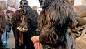 Hrozivé masky vyděsí návštěvníky na Sardinii ve městě Mamoiada.