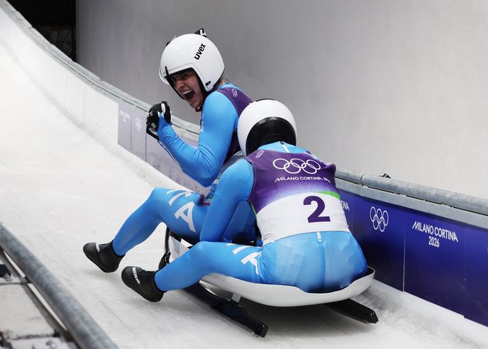 Italky Andrea Voetter a Marion Oberhofer vybojovaly zlaté medaile na saních. Italky Andrea Voetter a Marion Oberhofer vybojovaly zlaté medaile na saních.