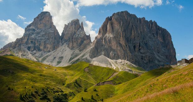 Pohled na italské dolomity z Karnských Alp