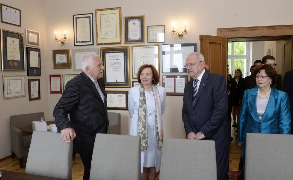 Ivan Gašparovič navštívil i Václava Klause na půdě Klausova Institutu.