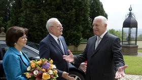 Václav Klaus přivítal slovenský prezidentský pár na půdě svého Institutu