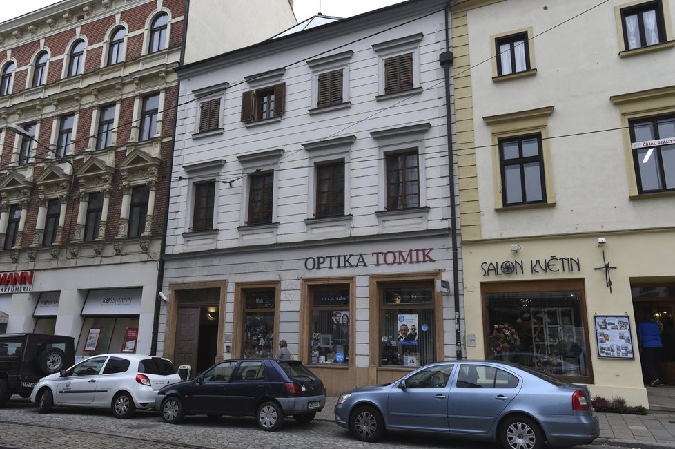 ÚOOZ vyrazil 13. října 2015 na zásah do bytu Ivana Langera v Olomouci.
