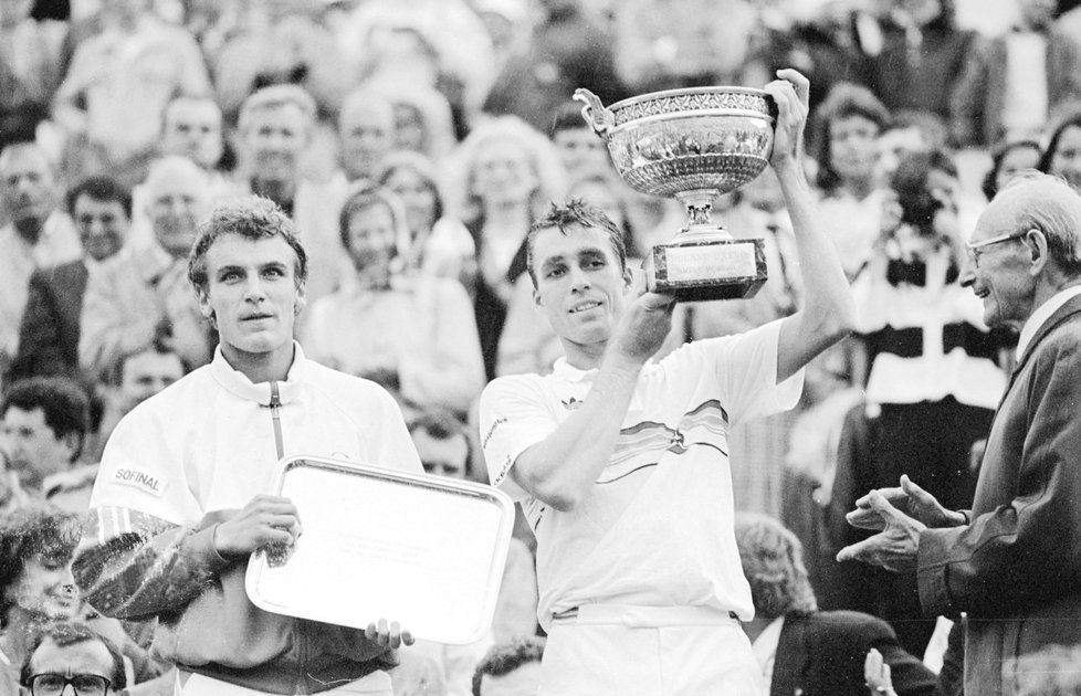 Kromě Wimbledonu vyhrál Lendl, co se dalo. Nepřišla si na něj ani StB. Nový život našel v USA po boku Samanthy.