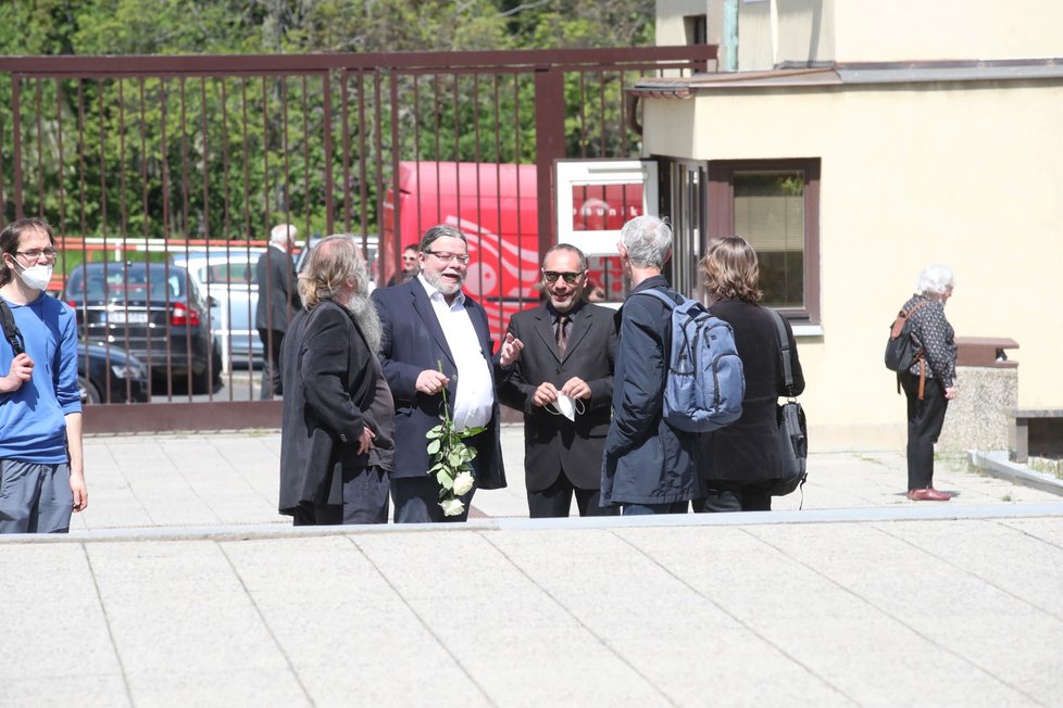 Místopředseda ODS, europoslanec a bývalý ministr zahraničí, pro evropské záležitosti a obrany Alexandr Vondra na pohřbu Ivana M. Havla.