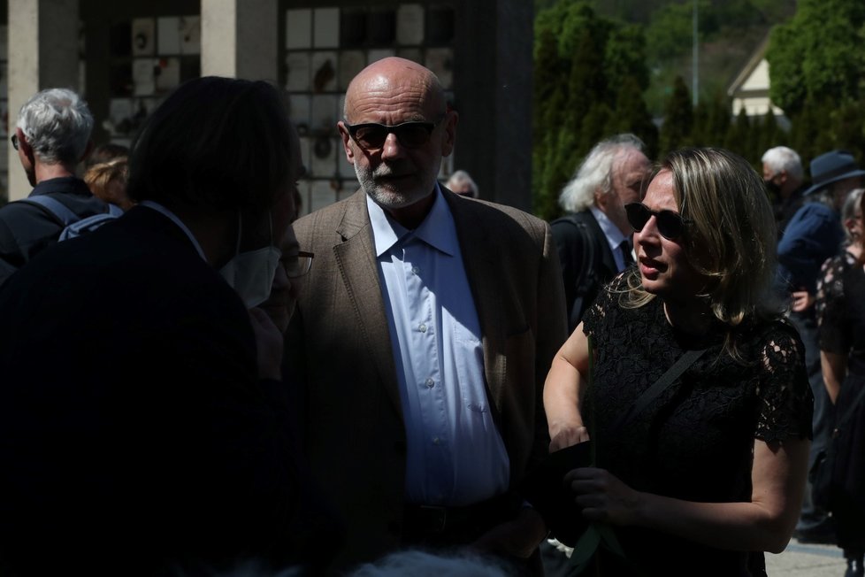 Jan Ruml a Kateřina Bursíková Jacques na pohřbu Ivana M. Havla.