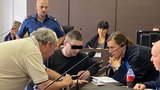 Ivan (26) ubodal v Praze taxikáře: Přiznal se! „Měl jsem strach, že mě chtějí zabít,“ řekl u soudu 