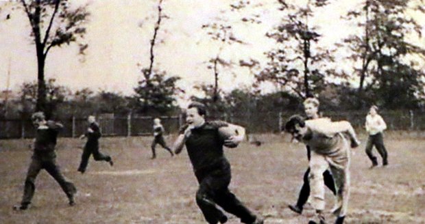 Ivan Ruller byl velkým sportovcem, v mládí hrával například závodně rugby.