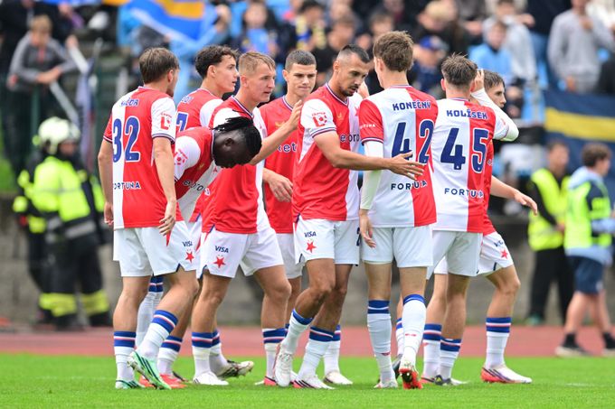 ONLINE: Varnsdorf - Slavia 0:2. Sešívaní začali zostra, dva rychlé góly Schranze ONLINE: Varnsdorf - Slavia 0:2. Sešívaní začali zostra, dva rychlé góly Schranze