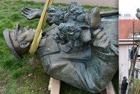 Přísně střežený maršál Koněv: Kontroverzní sochu z Prahy 6 nonstop hlídá ostraha