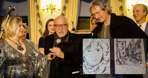 Dojemné setkání: Paulo Coelho našel českého malíře, který ho kreslil v roce 1982